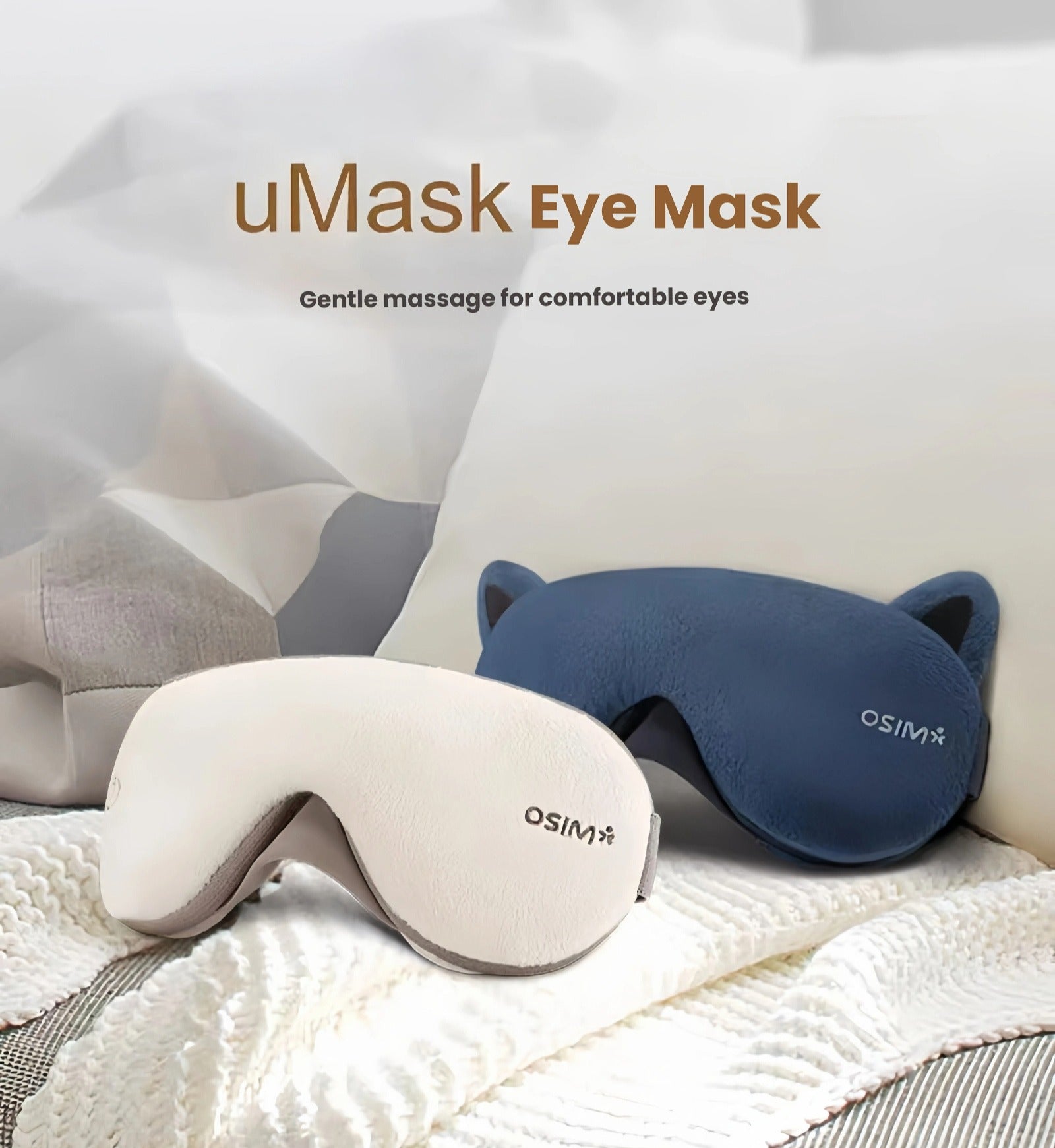 A person holding the OSIM uMask eye massager, showing its compact size, lightweight build, and easy-to-open zipper for convenient storage and cleaning. Ideal for travel and everyday carry.